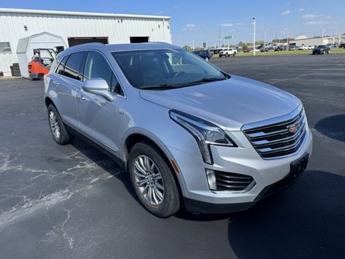 Used 2019 Cadillac XT5 Luxury image 2
