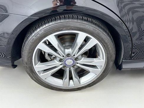 Used 2016 Mercedes-Benz E 350 4MATIC Sedan image 32