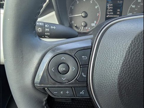 Used 2024 Toyota Corolla SE image 14