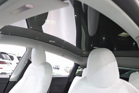 Used 2023 Tesla Model Y Long Range image 29