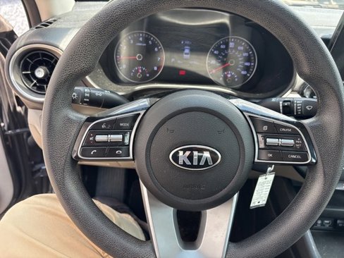 Certified 2021 Kia Forte LXS image 9