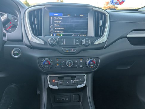 Used 2024 GMC Terrain SLT image 19