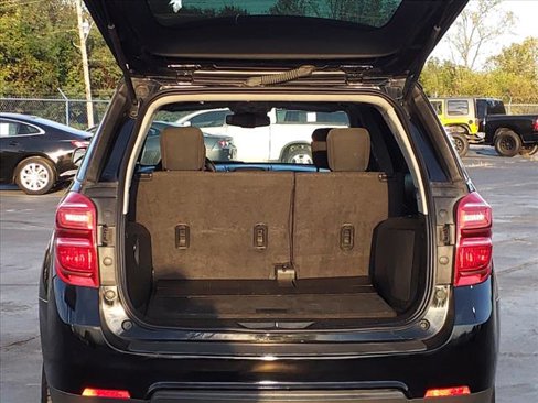 Used 2017 Chevrolet Equinox LS image 12