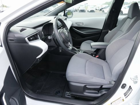 Used 2022 Toyota Corolla SE image 15