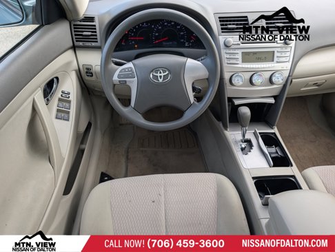 Used 2011 Toyota Camry LE image 10