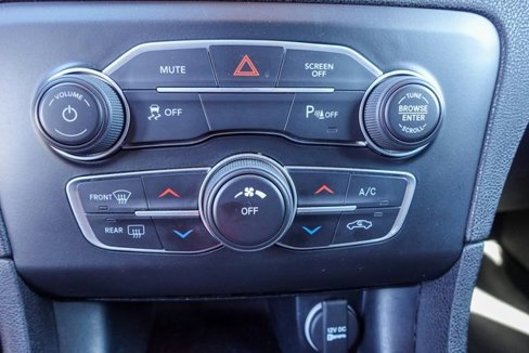 Used 2022 Dodge Charger SXT image 22