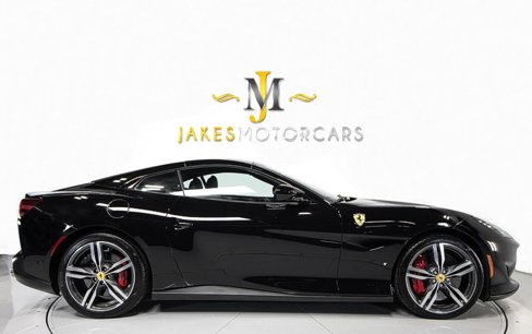Used 2020 Ferrari Portofino image 14