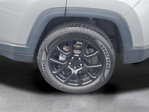 Used 2022 Jeep Compass Altitude w/ Convenience Group image 3
