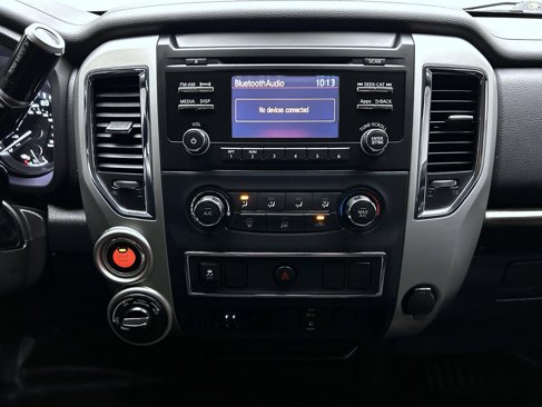 Used 2017 Nissan Titan SV image 13