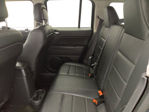 Used 2016 Jeep Patriot High Altitude image 18