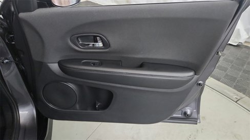 Used 2022 Honda HR-V Sport image 11