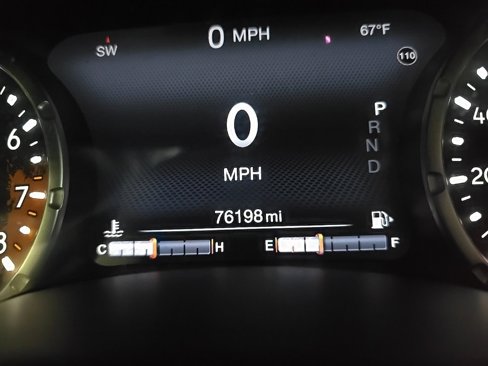Used 2015 Jeep Renegade Limited image 25