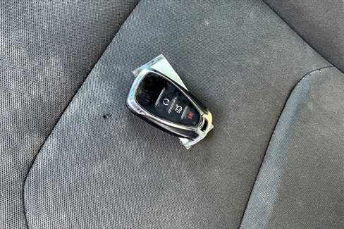 Used 2020 Chevrolet Camaro LS image 8