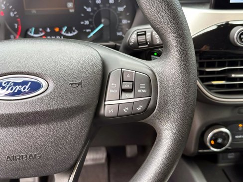 Used 2021 Ford Escape SE image 30