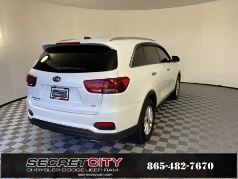 Used 2020 Kia Sorento LX w/ LX I4 Convenience Package image 7