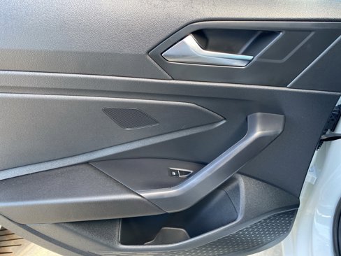 Certified 2025 Volkswagen Jetta S image 28