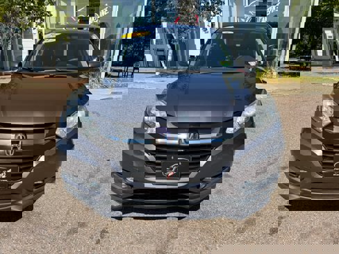 Used 2017 Honda HR-V EX image 3