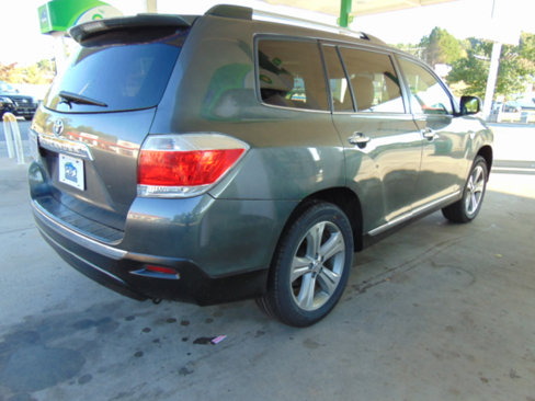 Used 2013 Toyota Highlander Limited image 50