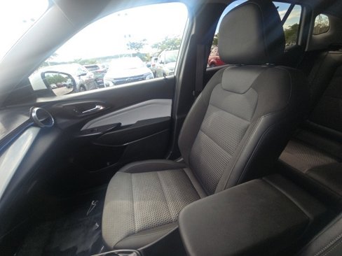 Used 2024 Chevrolet Trax LT image 22