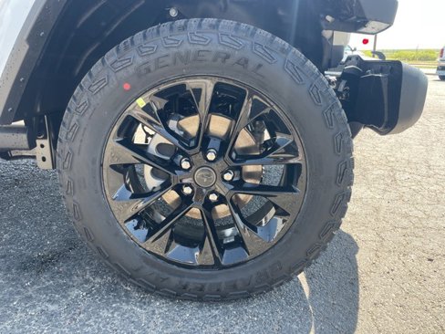 New 2025 Jeep Gladiator Sport image 9