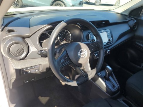 Used 2024 Nissan Kicks S image 17