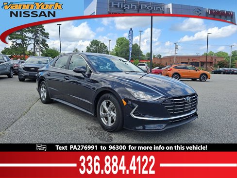 Used 2023 Hyundai Sonata SE image 1