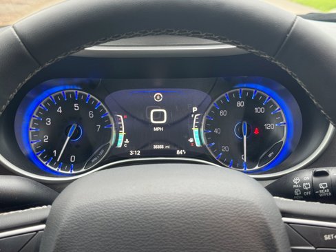 Used 2024 Chrysler Pacifica Touring-L image 20