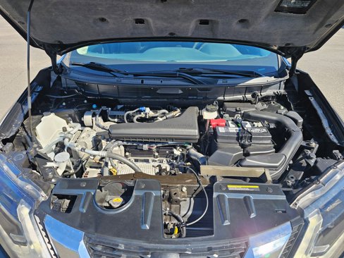 Used 2019 Nissan Rogue SV image 9