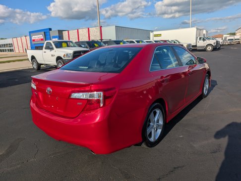 Used 2012 Toyota Camry SE image 8