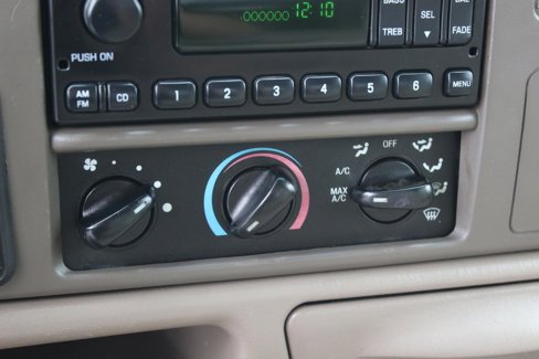 Used 2004 Ford F350 Lariat image 26