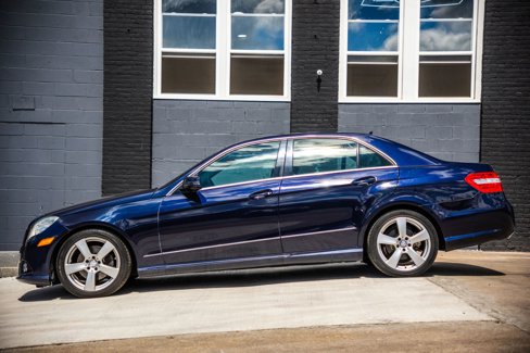 Used 2010 Mercedes-Benz E 350 4MATIC Sedan image 7