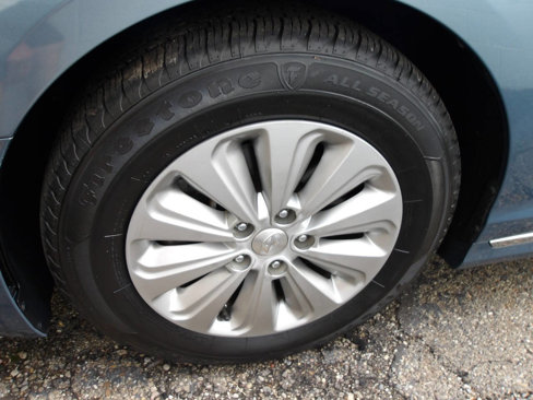 Used 2016 Hyundai Sonata SE image 32