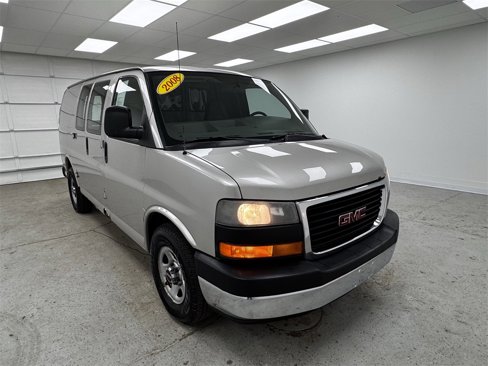 Used 2008 GMC Savana 1500 AWD w/ Power Package image 3