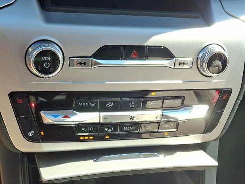 Certified 2022 Ford Explorer XLT w/ Equipment Group 202A image 18