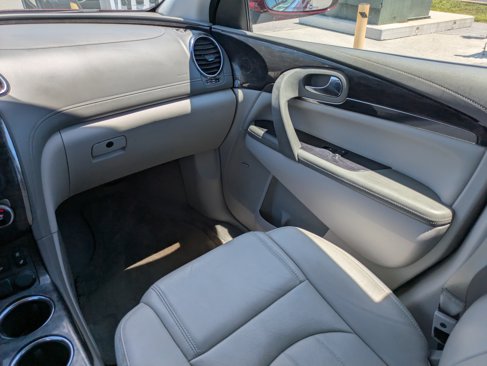 Used 2017 Buick Enclave Premium image 17