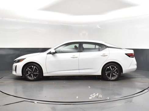 Used 2024 Nissan Sentra SV image 4