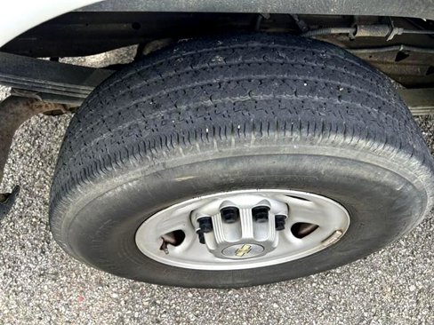 Used 2020 Chevrolet Express 2500 w/ Driver Convenience Package image 15