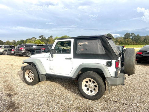 Used 2012 Jeep Wrangler Sport image 12