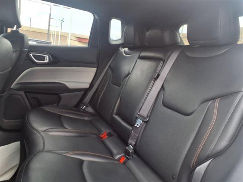 Used 2023 Jeep Compass Limited image 5