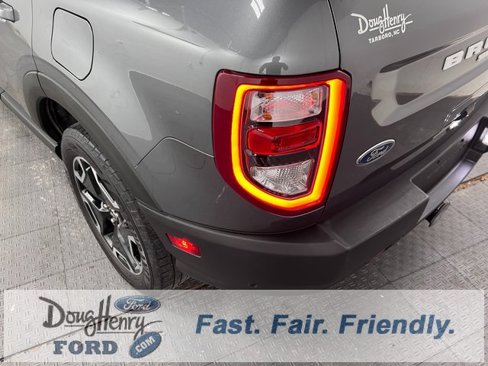 Used 2021 Ford Bronco Sport Outer Banks w/ Outer Banks Package (96D) image 12