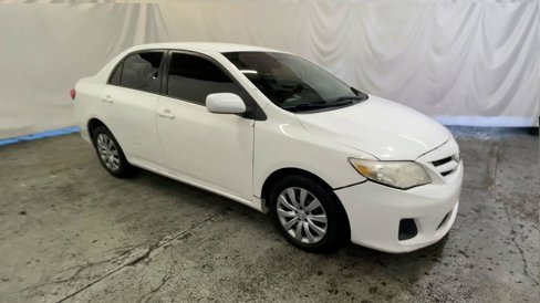 Used 2012 Toyota Corolla LE image 2
