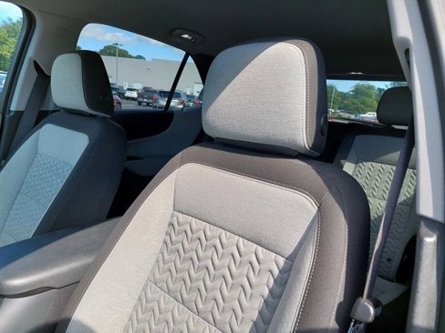 Used 2024 Chevrolet Equinox LT image 16