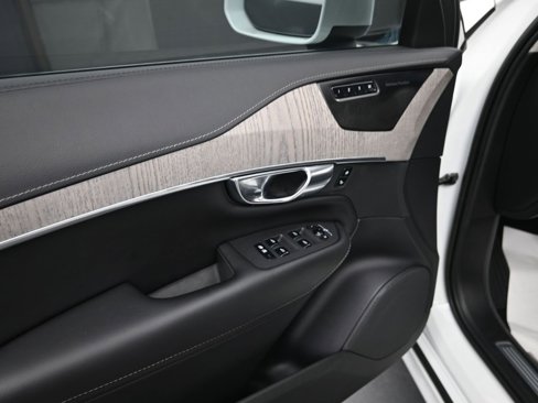 Certified 2023 Volvo XC90 B6 Ultimate image 10