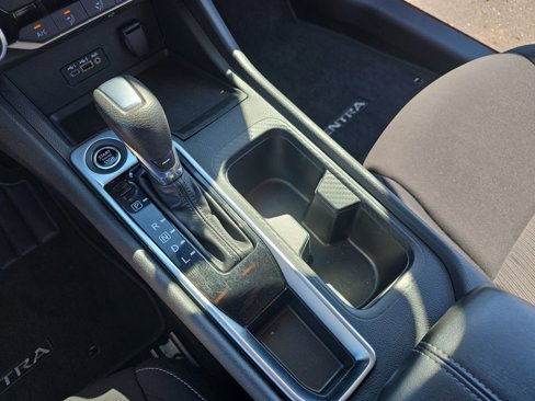 Used 2022 Nissan Sentra SV image 26