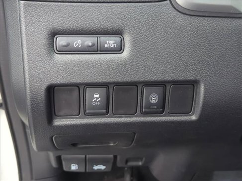 Used 2021 Nissan Murano SV image 14