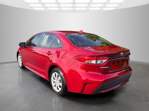 Used 2022 Toyota Corolla LE image 4