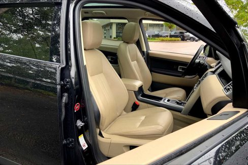 Used 2017 Land Rover Discovery Sport HSE image 7