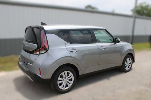 New 2025 Kia Soul LX image 6