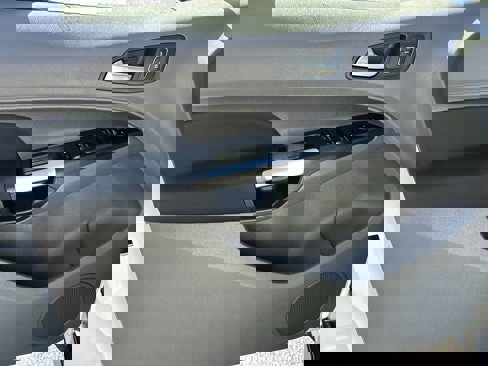 Used 2022 Ford Transit Connect XLT image 14
