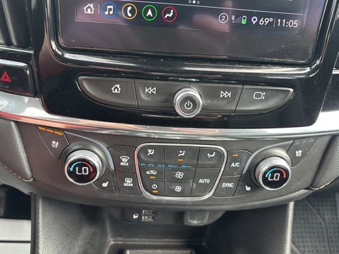 Used 2020 Chevrolet Traverse Premier image 30